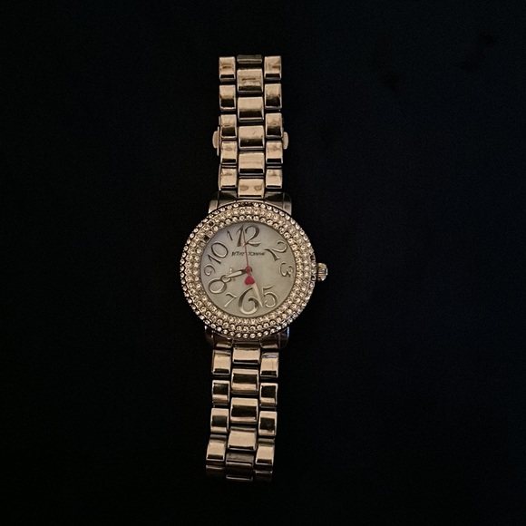 BETSEY Johnson watch - Picture 3 of 5